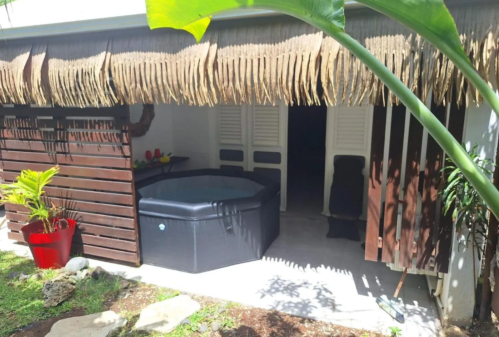 Orcea & Spa Sejours Ecofriendly Sainte-Anne Aparthotel