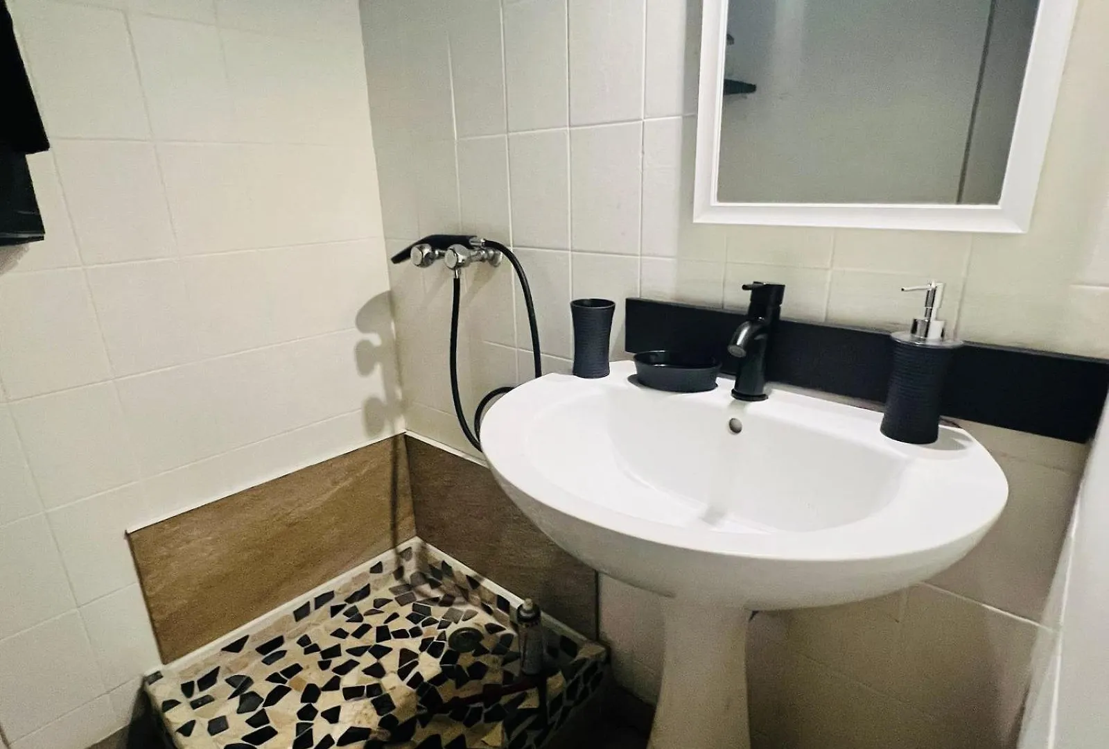 Orcea & Spa Sejours Ecofriendly Sainte-Anne Aparthotel